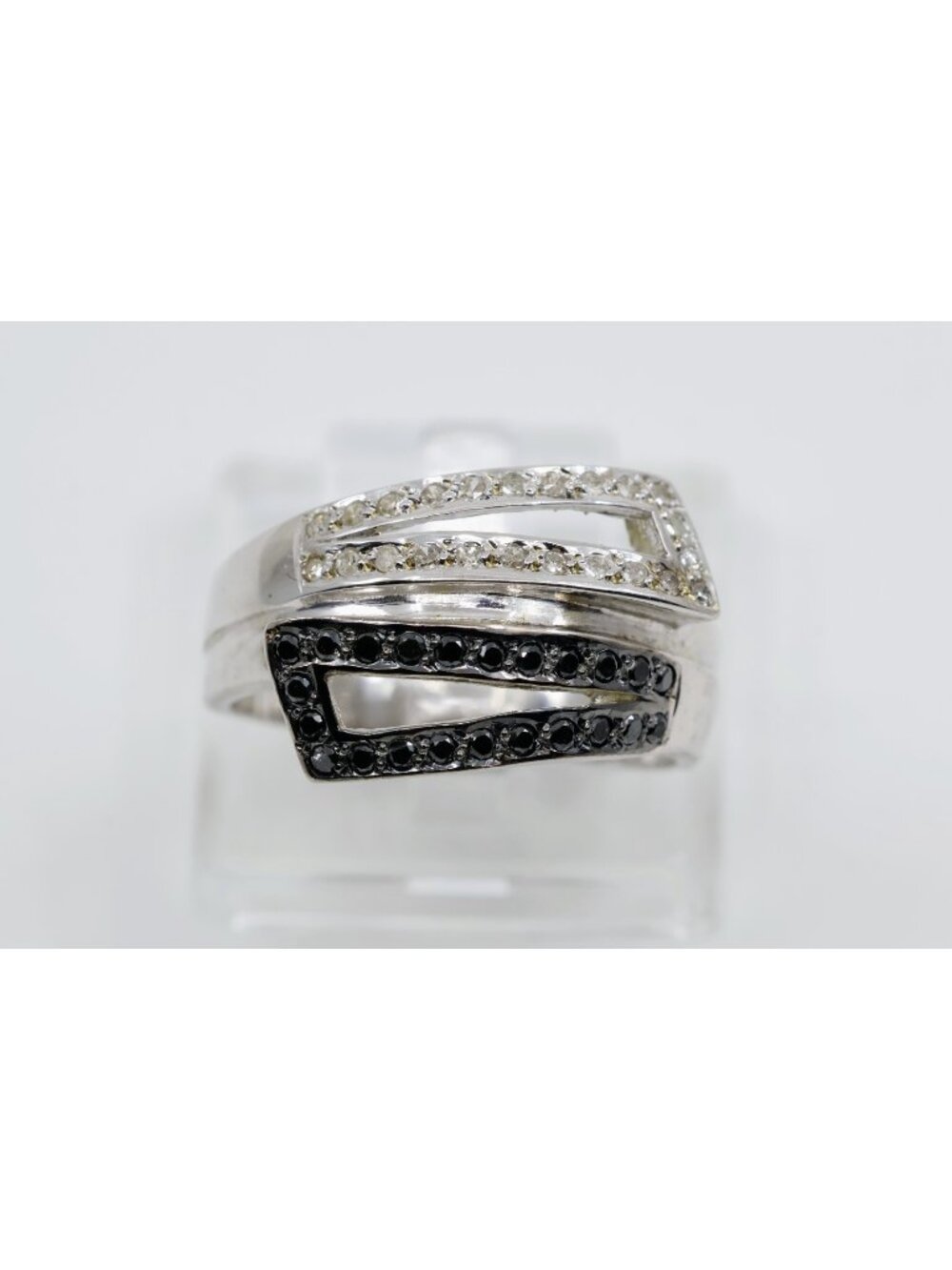 Unique 14K White Gold Black & White Diamond Bypass Statement Ring - Size 7.25